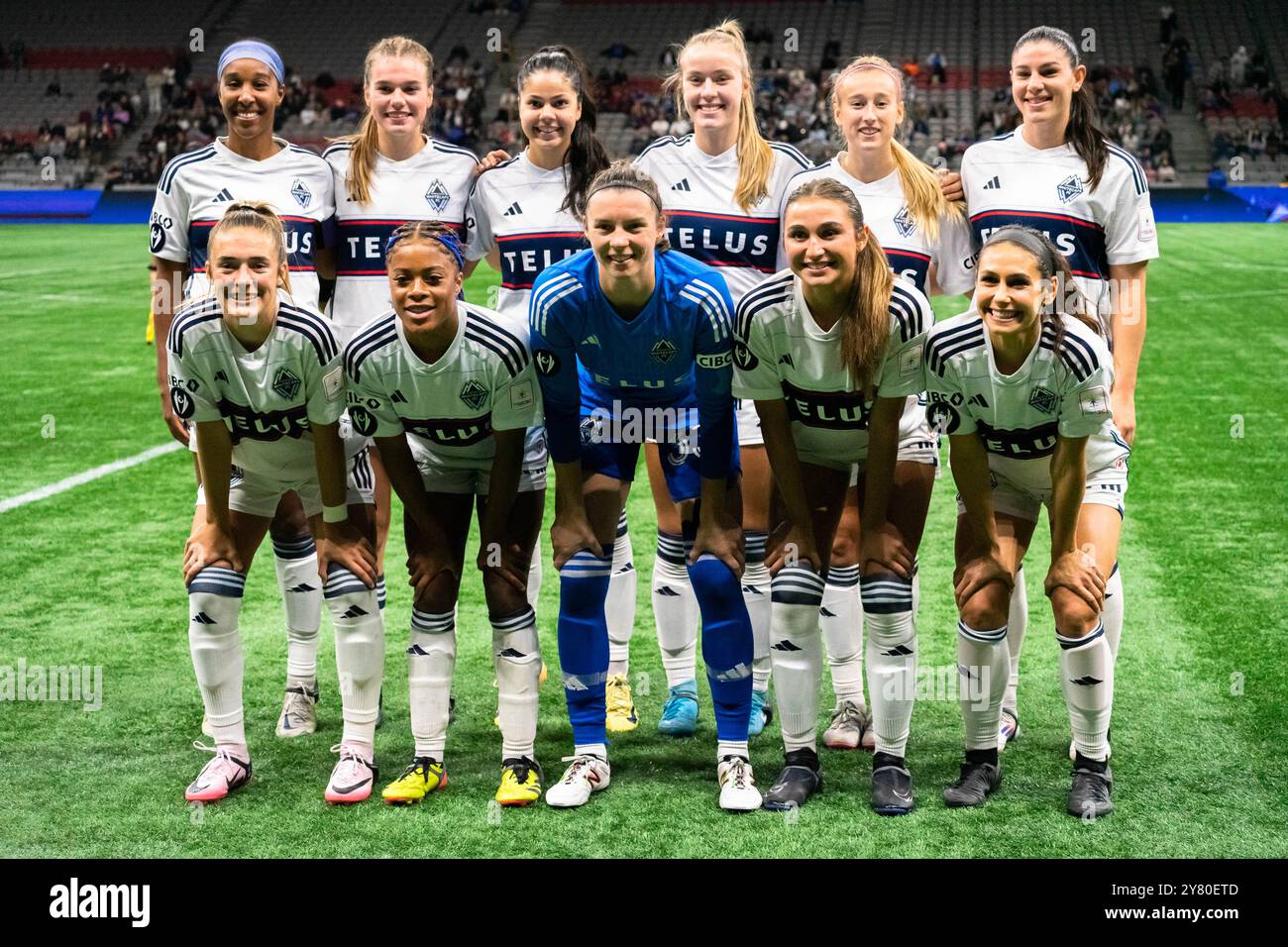 Vancouver, Canada. 1er octobre 2024. Vancouver, Colombie-Britannique, Canada, 1er octobre 2024 : la formation de départ du Vancouver Whitecaps FC Girls Elite pose pour les photos avant le match de phase de groupes de la Coupe des Champions de la CONCACAF W entre Vancouver Whitecaps FC Girls Elite et San Diego Wave au BC place Stadium à Vancouver, Colombie-Britannique, Canada (USAGE ÉDITORIAL SEULEMENT). (Amy elle/SPP) crédit : photo de presse sportive SPP. /Alamy Live News Banque D'Images