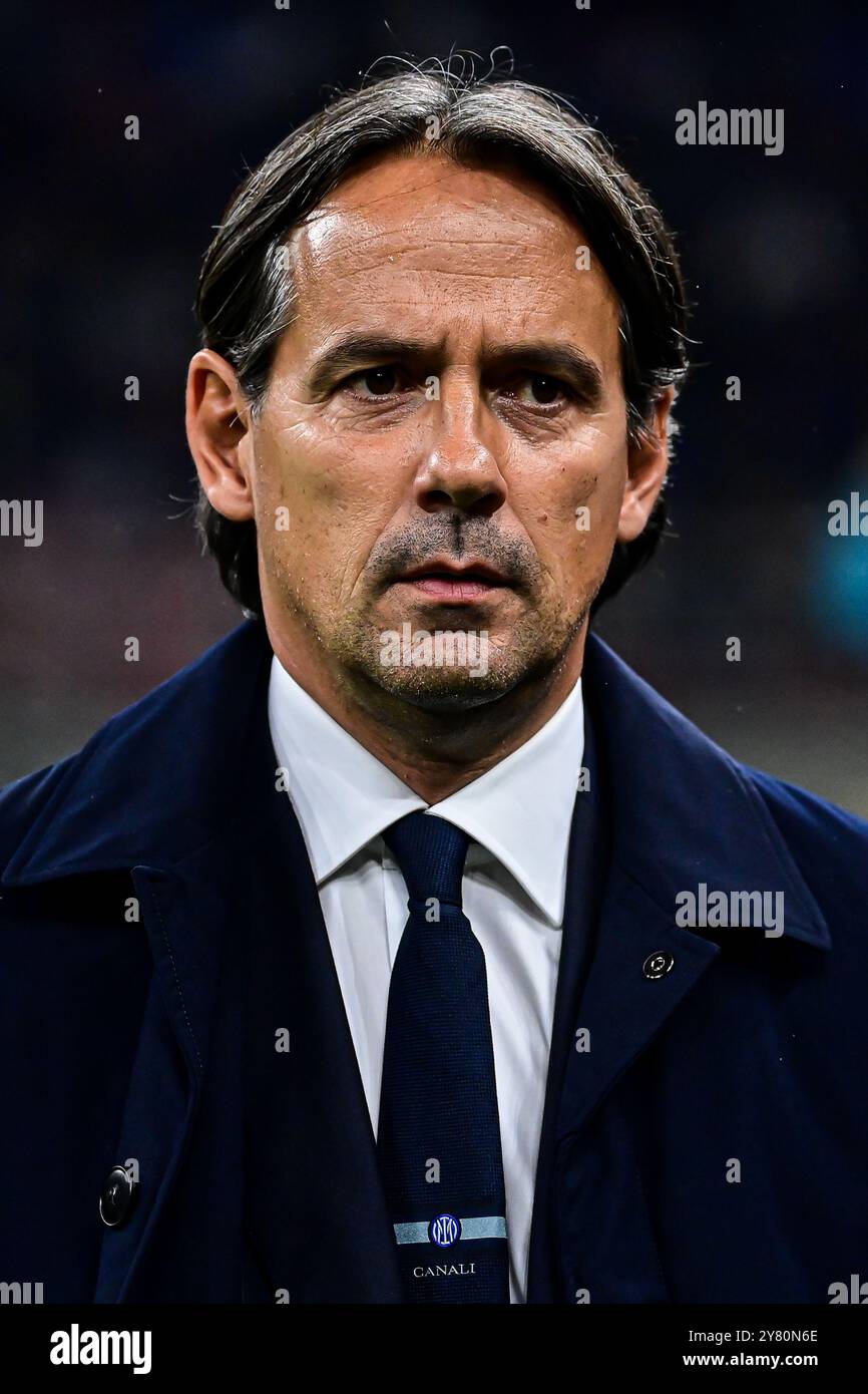 Simone Inzaghi, entraîneur italien de l'Inter Milan, lors du match de football de la Ligue des champions de l'UEFA L'Inter Milan vs Crvena Zvezda Beograd ( Red Star ) au stade San Siro de Milan, Italie, le 1er octobre 2024 crédit : Piero Cruciatti/Alamy Live News Banque D'Images