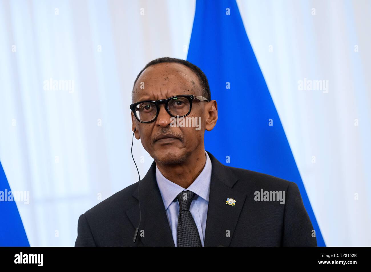 RIGA, Lettonie. 2 octobre 2024. Paul Kagame (sur photo), président du Rwanda et Edgars Rinkevics, lors de la conférence de presse après leur rencontre au château de Riga. Crédit : Gints Ivuskans/Alamy Live News Banque D'Images