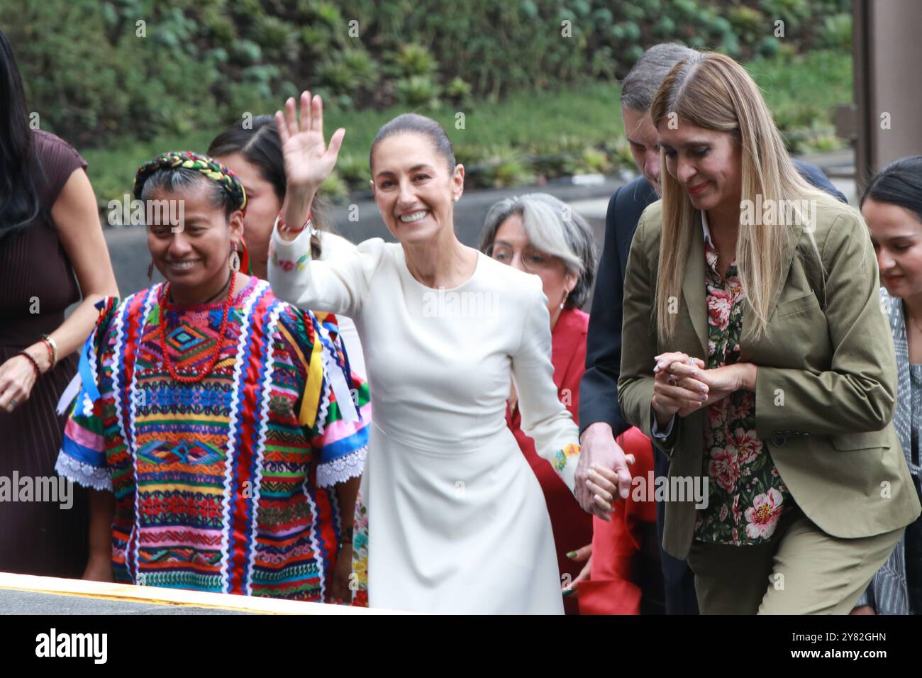 Mexico, Mexique. 1er octobre 2024. La première femme présidente du Mexique, Claudia Sheinbaum Pardo, arrive à la cérémonie d'inauguration au Congrès de l'Union. Le 1er octobre 2024 à Mexico, Mexique. (Photo de Jose Luis Torales/ crédit : Eyepix Group/Alamy Live News Banque D'Images