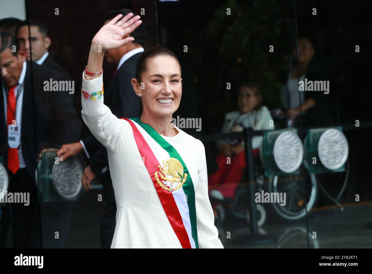 Première femme Présidente du Mexique Claudia Sheinbaum Pardo quittant la cérémonie d'investiture au Congrès de l'Union. Le 1er octobre 2024 à Mexico, Mexique. (Photo de Jose Luis Torales/Eyepix Group/SIPA USA) Banque D'Images