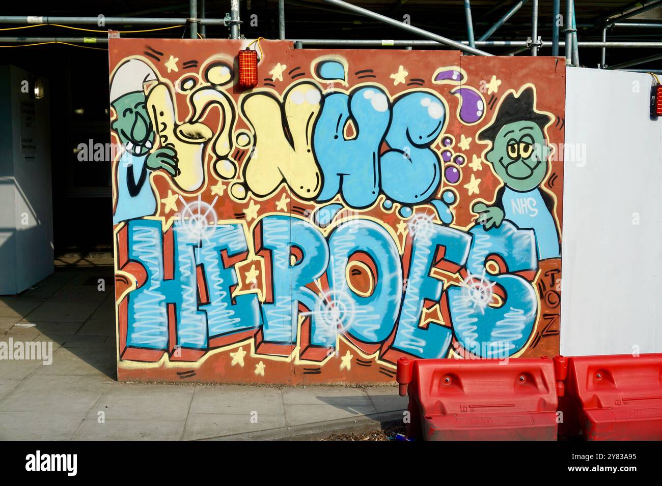 Une murale peinte en soutien aux travailleurs du NHS pendant la pandémie de COVID, Archway, Londres. Banque D'Images