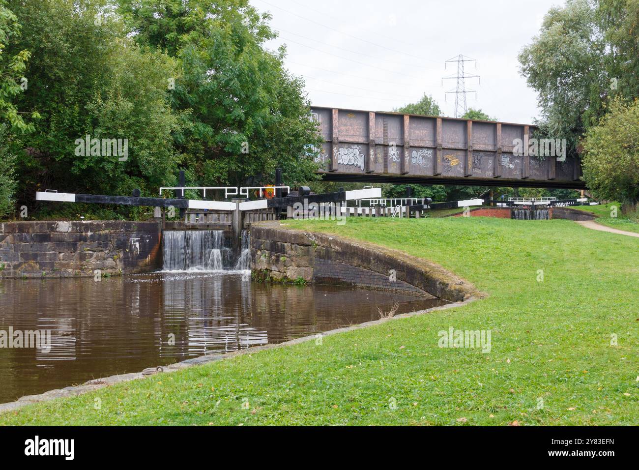 Écluses sur le canal Sheffield & Tinsley Banque D'Images