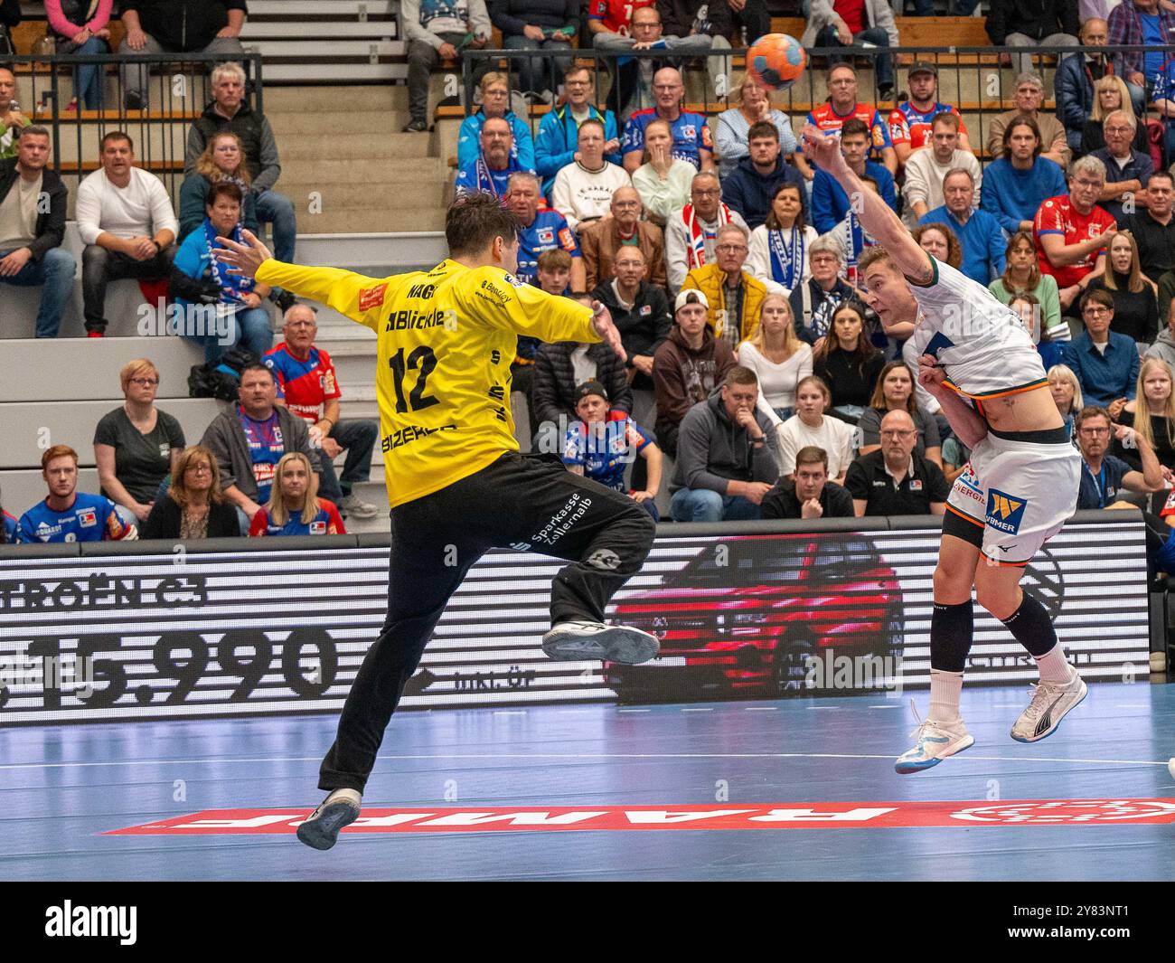 Wurf von Wurf von Zolt Krakovszki (HSG Wetzlar,#10), HBW Balingen-Weilstetten v. HSG Wetzlar, Handball, DHB-Pokal, 2. Runde, 02.10.2024, Foto : Eibner-Pressefoto/Eibner-Pressefoto/Stefan Rosenfeld Banque D'Images