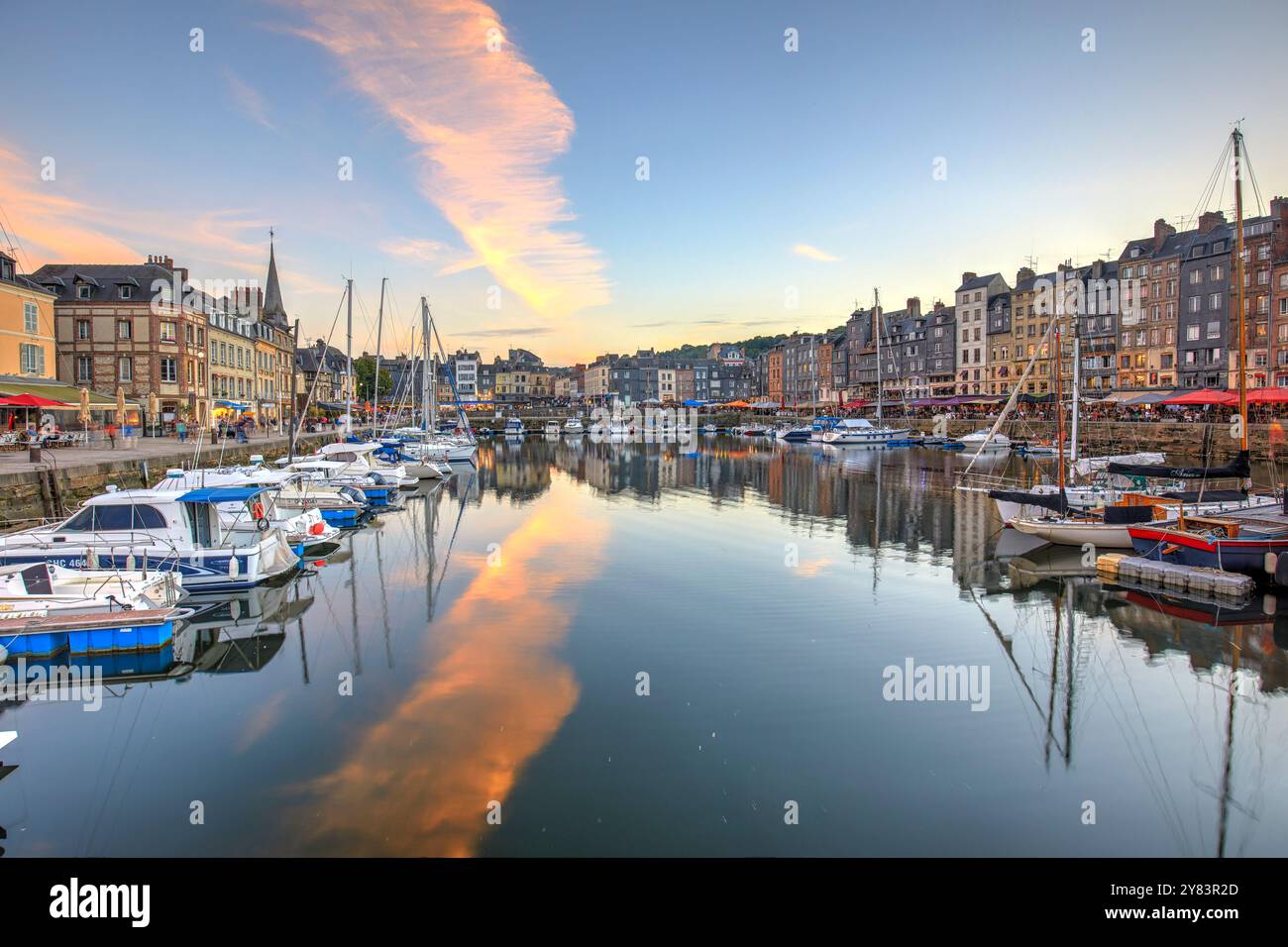 Le port de Honfleur, Normandie, France Banque D'Images