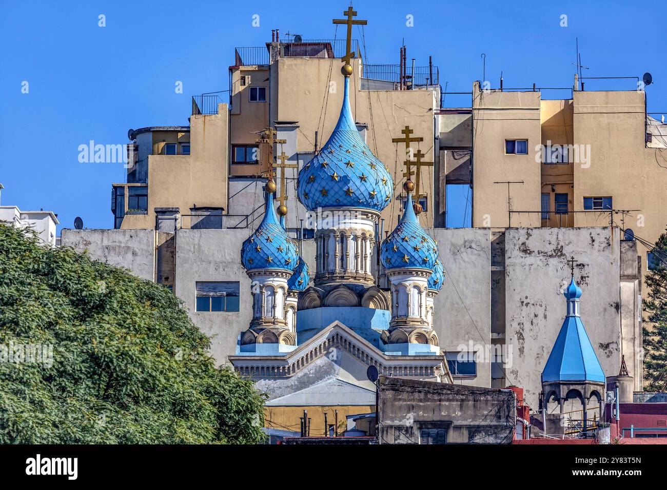 Dômes en oignon bleu de la cathédrale orthodoxe russe de la très Sainte Trinité à Buenos Aires, Argentine Banque D'Images