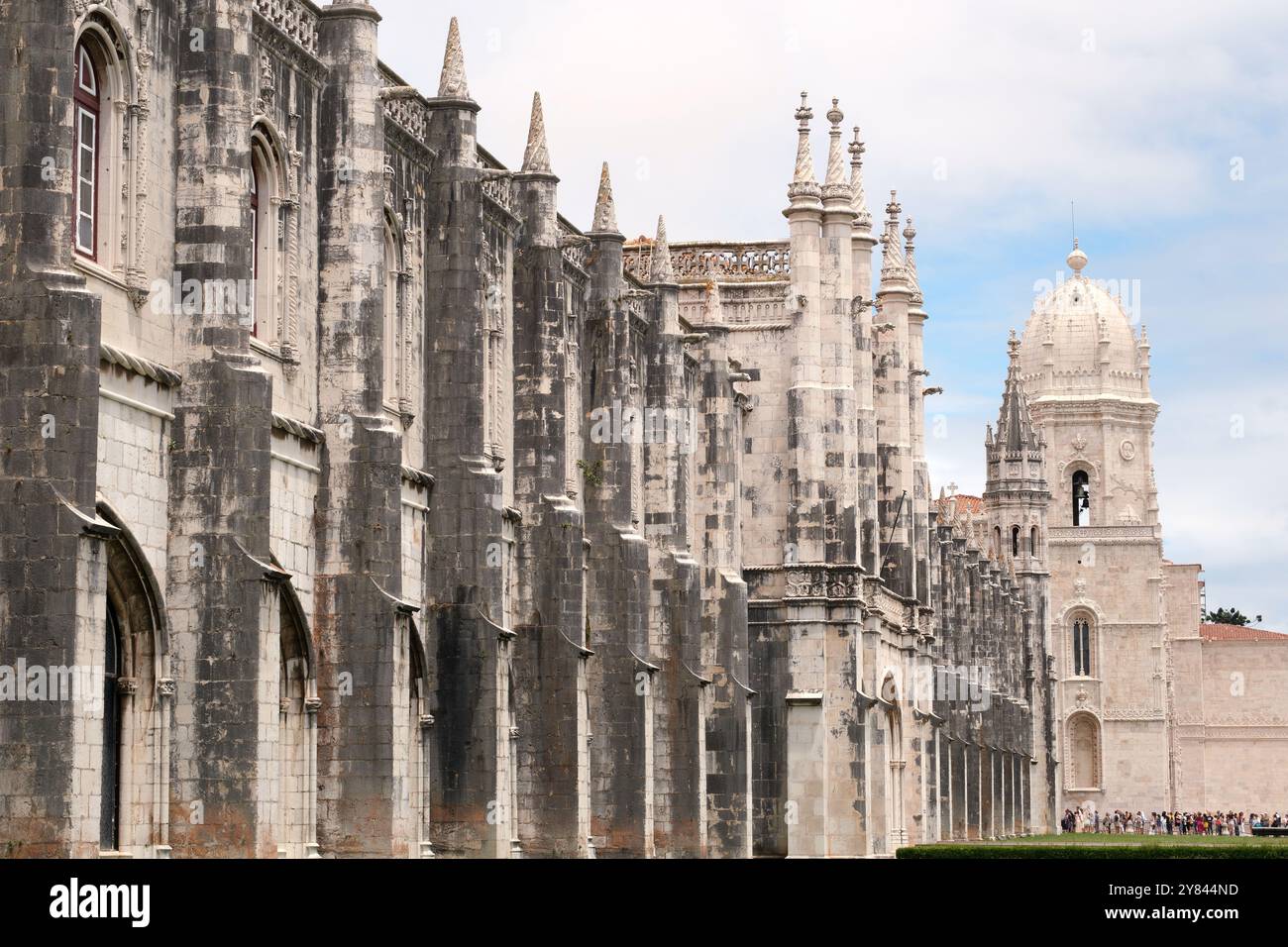 Vue extérieure du monastère Jeronimos à Lisbonne, Portugal. Banque D'Images