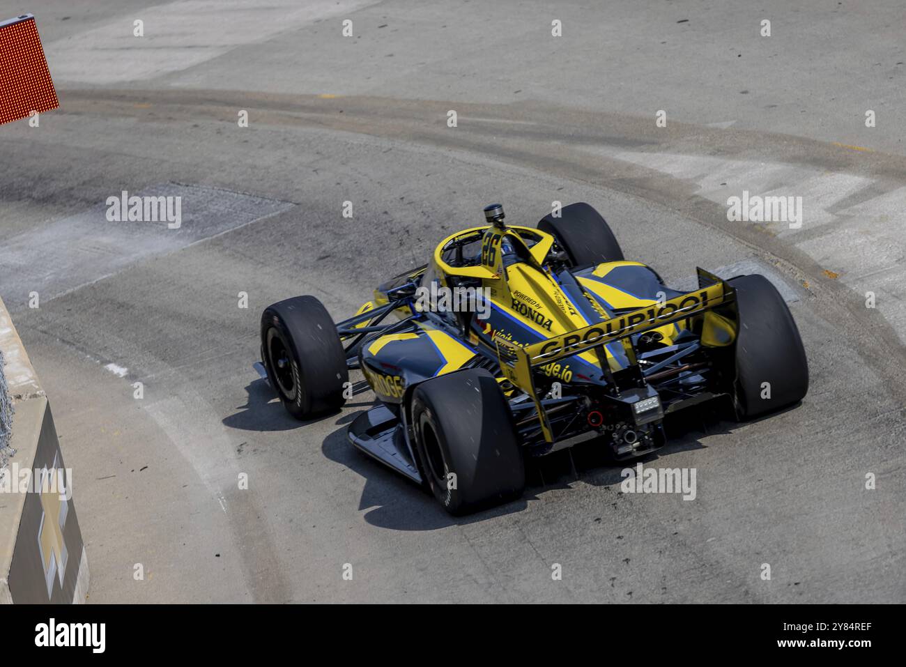 Le pilote INDYCAR, COLTON HERTA (26) de Valencia, Californie, voyage à travers les virages dans sa voiture Andretti Autosport Honda lors d'une séance d'essais pour Banque D'Images