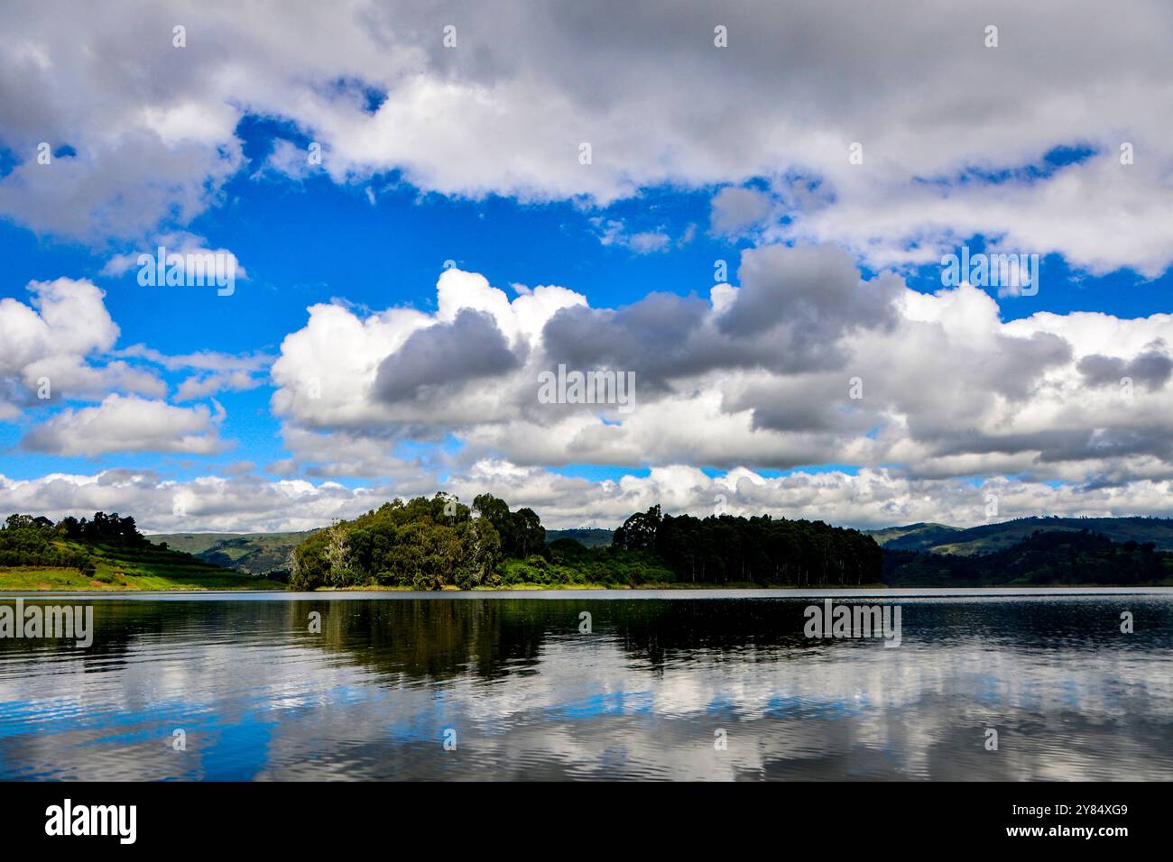 Lac Bunyonyi, le lac le plus profond d'Ouganda Banque D'Images