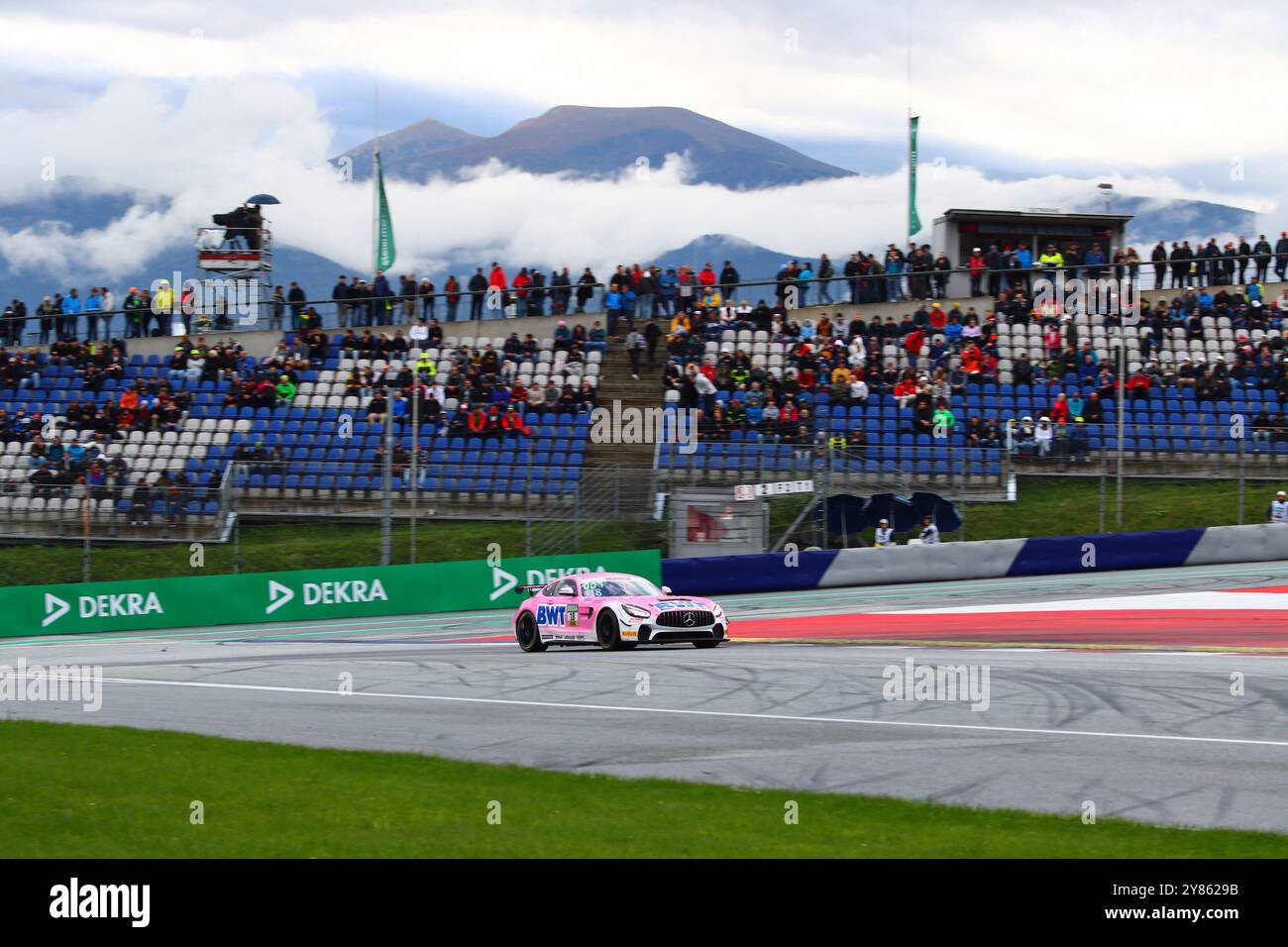 Enzo Joulie (FRA) / Marc de Fulgencio (ESP), #18, Mercedes AMG GT4, Team : BWT Muecke Motorsport (DEU), Motorsport, ADAC GT4 Allemagne, 2024, Red Bull Ring, Spielberg, Oesterreich, 29.09.2024 Foto : Eibner-Pressefoto/Juergen Augst Banque D'Images