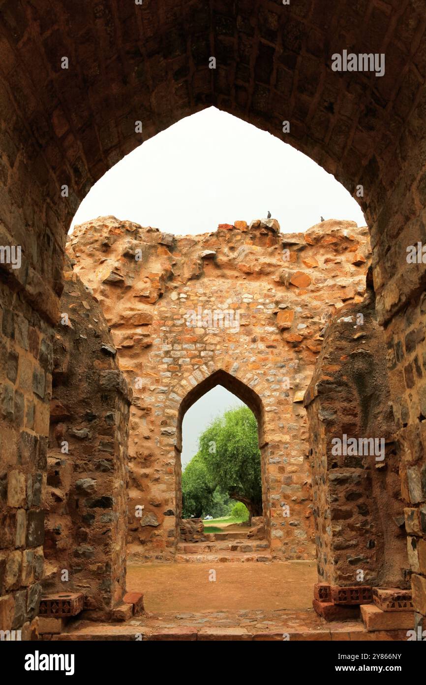 Tombe d'Alauddin Khilji au complexe de Qutab Minar à Mehrauli, Delhi du Sud, Delhi, Inde. Banque D'Images