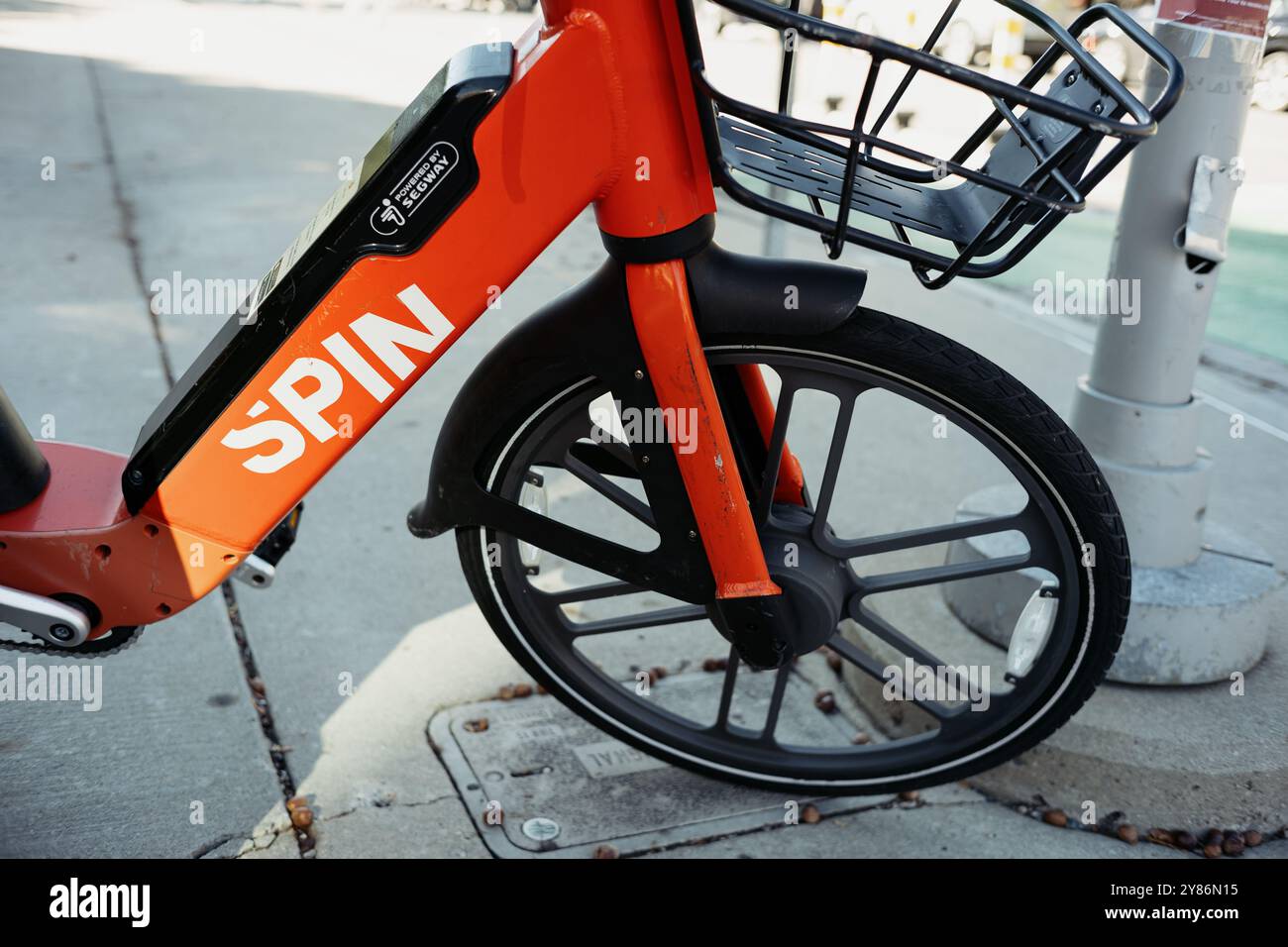 Spin location e-bike dans le centre-ville Ann Arbor Michigan USA Banque D'Images