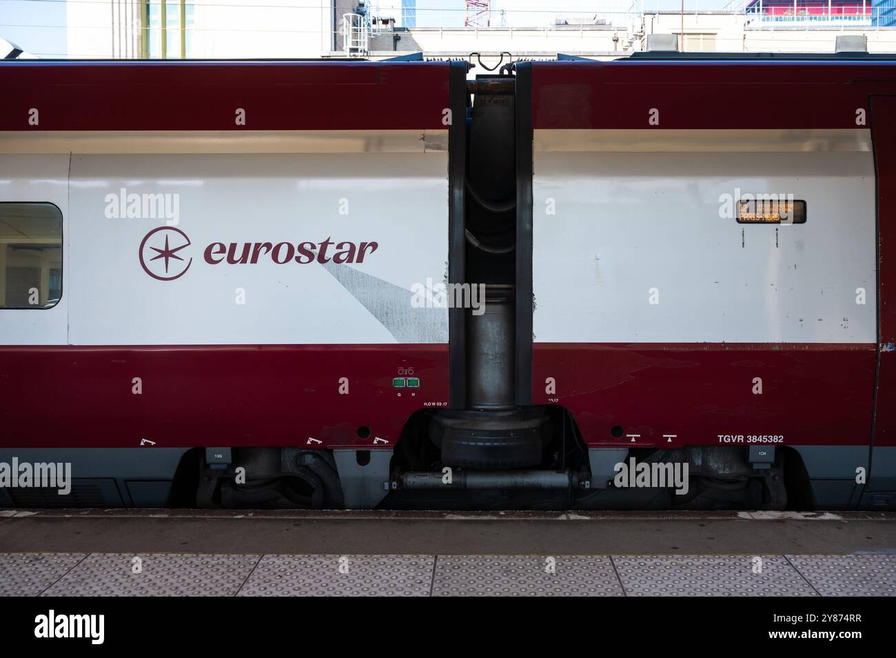 Train Eurostar de Paris à Anvers, quartier de Bruxelles Nord, Belgique, 21 septembre 2024 Banque D'Images