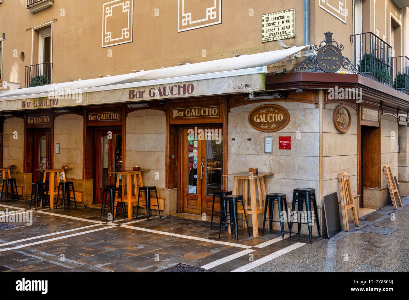Pampelune, Espagne- 19 mai 2024 : le front du Bar Gaucho à Pampelune Banque D'Images