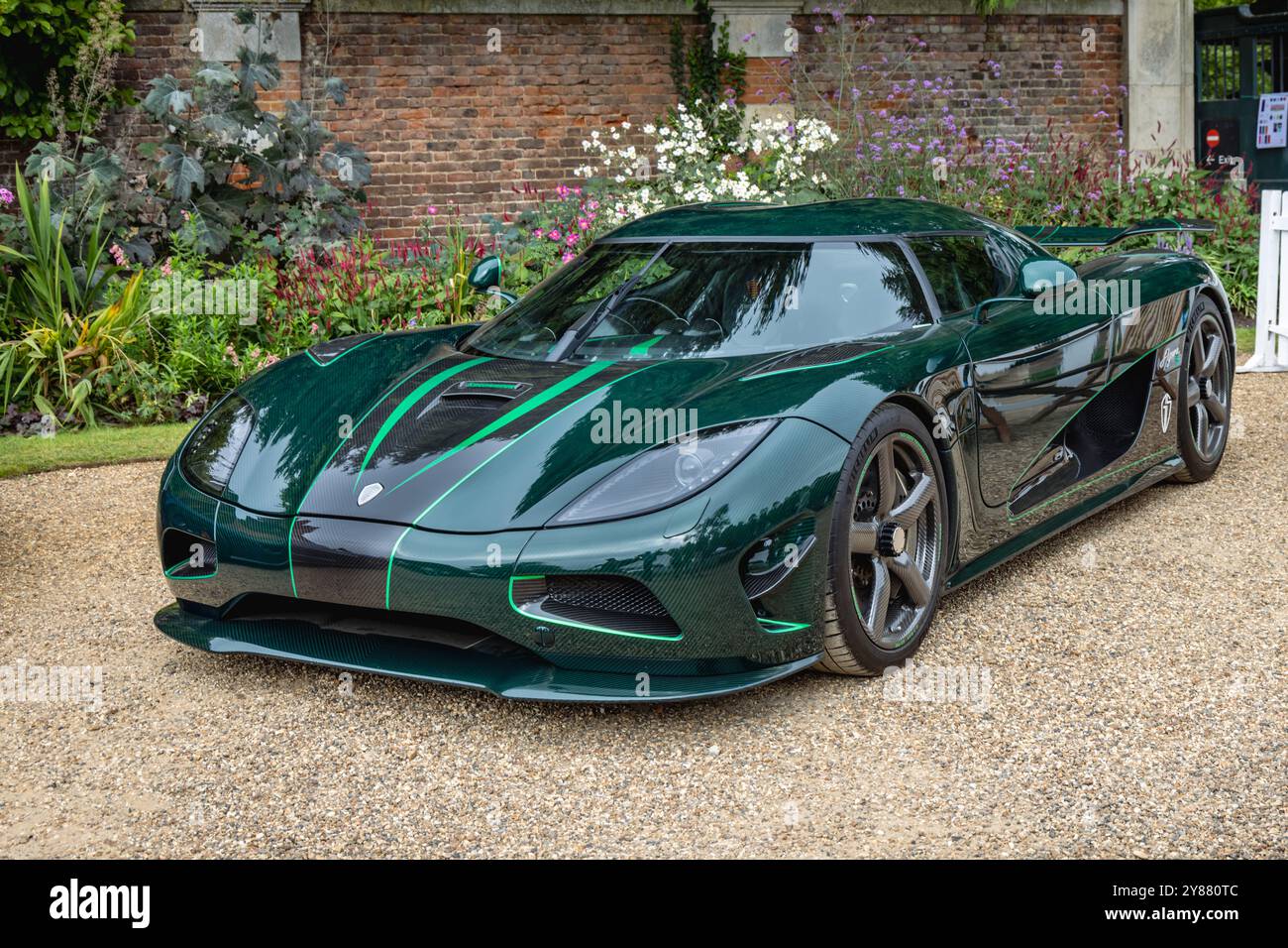 Koenigsegg Regera S, concours of Elegance 2024, Hampton court Palace, Londres, Royaume-Uni. Banque D'Images