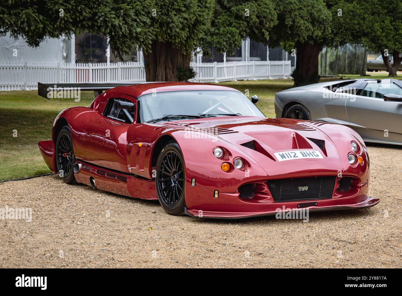 2000 TVR Cerbera vitesse 12. Concours of Elegance 2024, Hampton court Palace, Londres, Royaume-Uni Banque D'Images