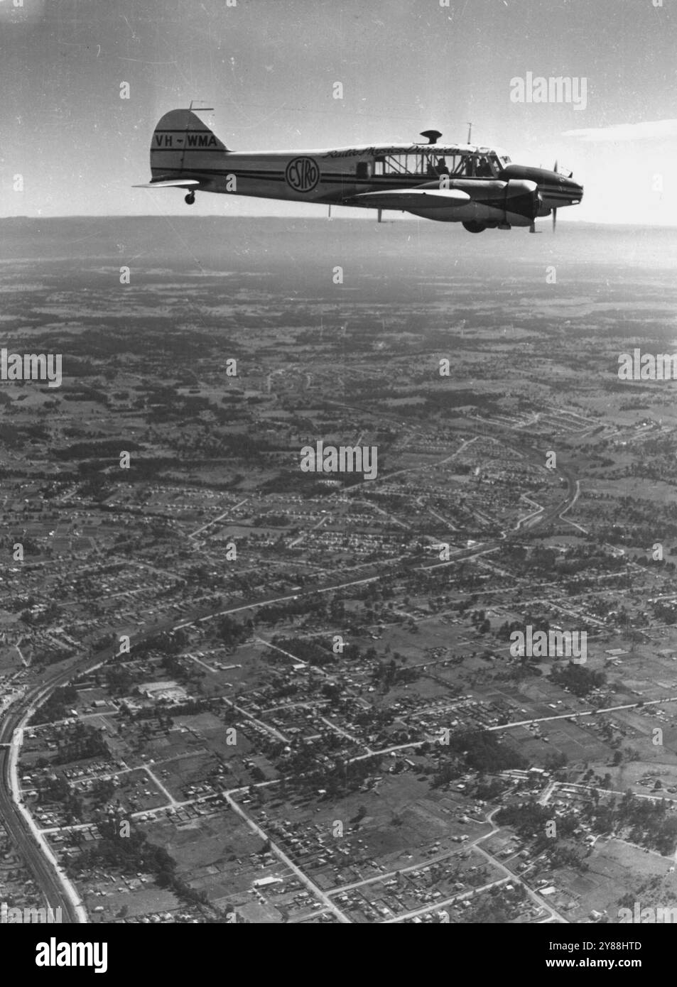 Vol CSIKO pour la pluie au-dessus de Bankstown. 01 août 1955. Banque D'Images