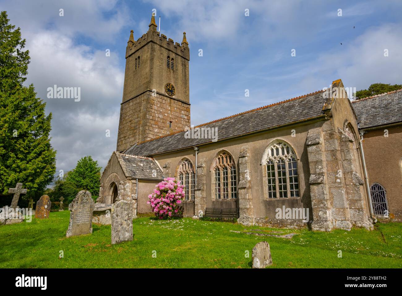 Extérieur de l'église St John the Baptist qui est construite en granit North Bovey Devon Banque D'Images