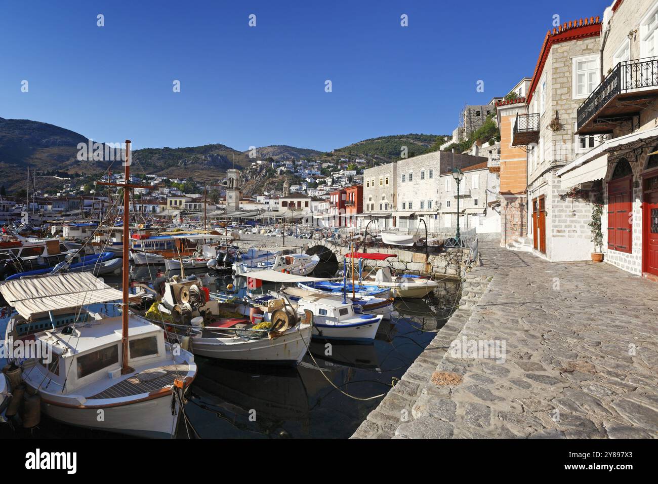 Hydra a certainement la plus pittoresque port en Grèce Banque D'Images