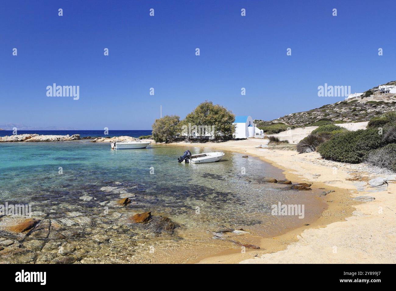 Plage Saint George de l'île d'Antiparos dans les Cyclades, Grèce, Europe Banque D'Images