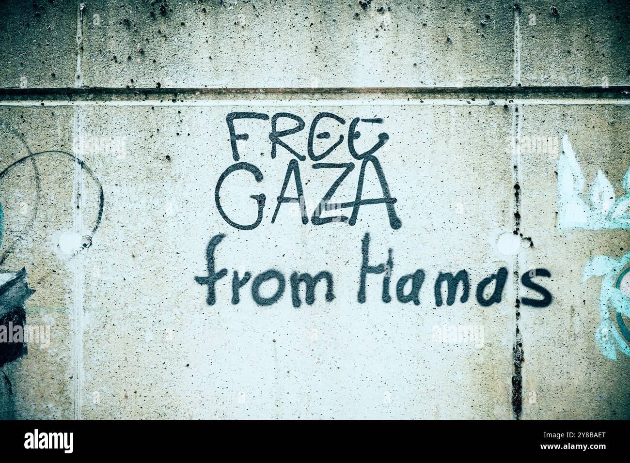 Opinions divergentes sur l'opération militaire israélienne à Gaza : graffiti Free Gaza avec du Hamas à Rothenburgsort, Hambourg, Allemagne, Gespalte Banque D'Images