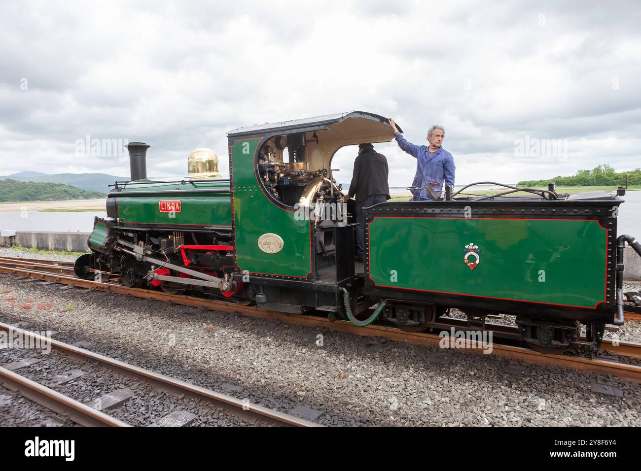 Hunslet 2-4-0 Linda, construit à l'origine pour le Penrhyn Quarry Railway en 1893, à vapeur à Porthmadog Station sur le Festiniog Railway, Gwynedd, pays de Galles Banque D'Images