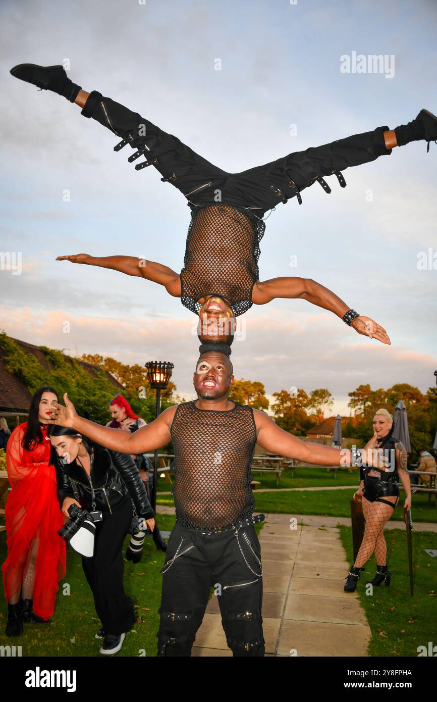 Crawley, Royaume-Uni. 4 octobre 2024. VIP et célébrités à Tulleys Shocktoberfest Scare Event. Crédit : Thomas Faull/Alamy Live News Banque D'Images