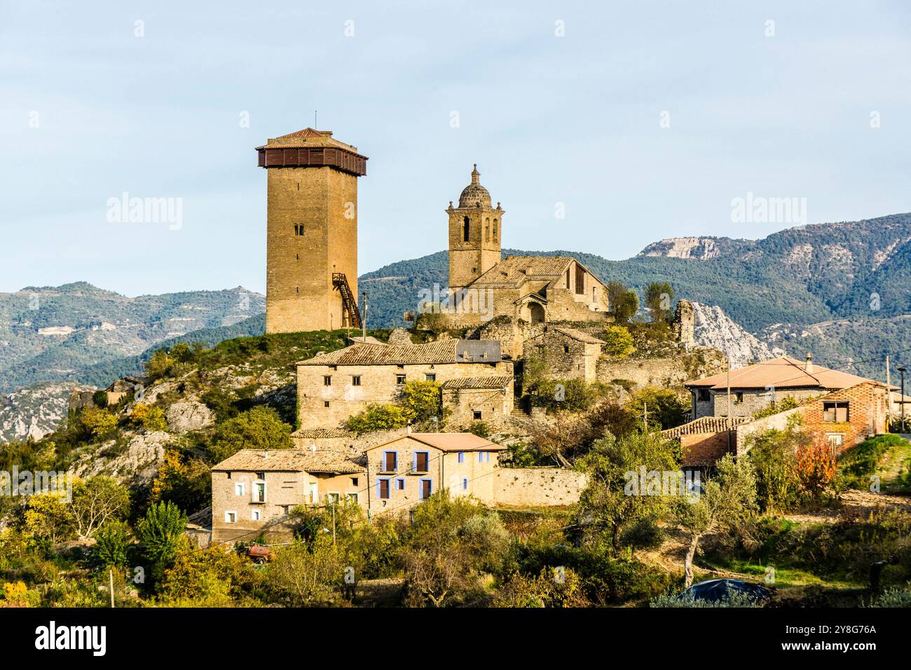 Torreón del siglo X ,Abizanda pueblo Medieval, Provincia de Huesca, Comunidad Autónoma de Aragón, cordillera de los Pirineos, Espagne. Banque D'Images