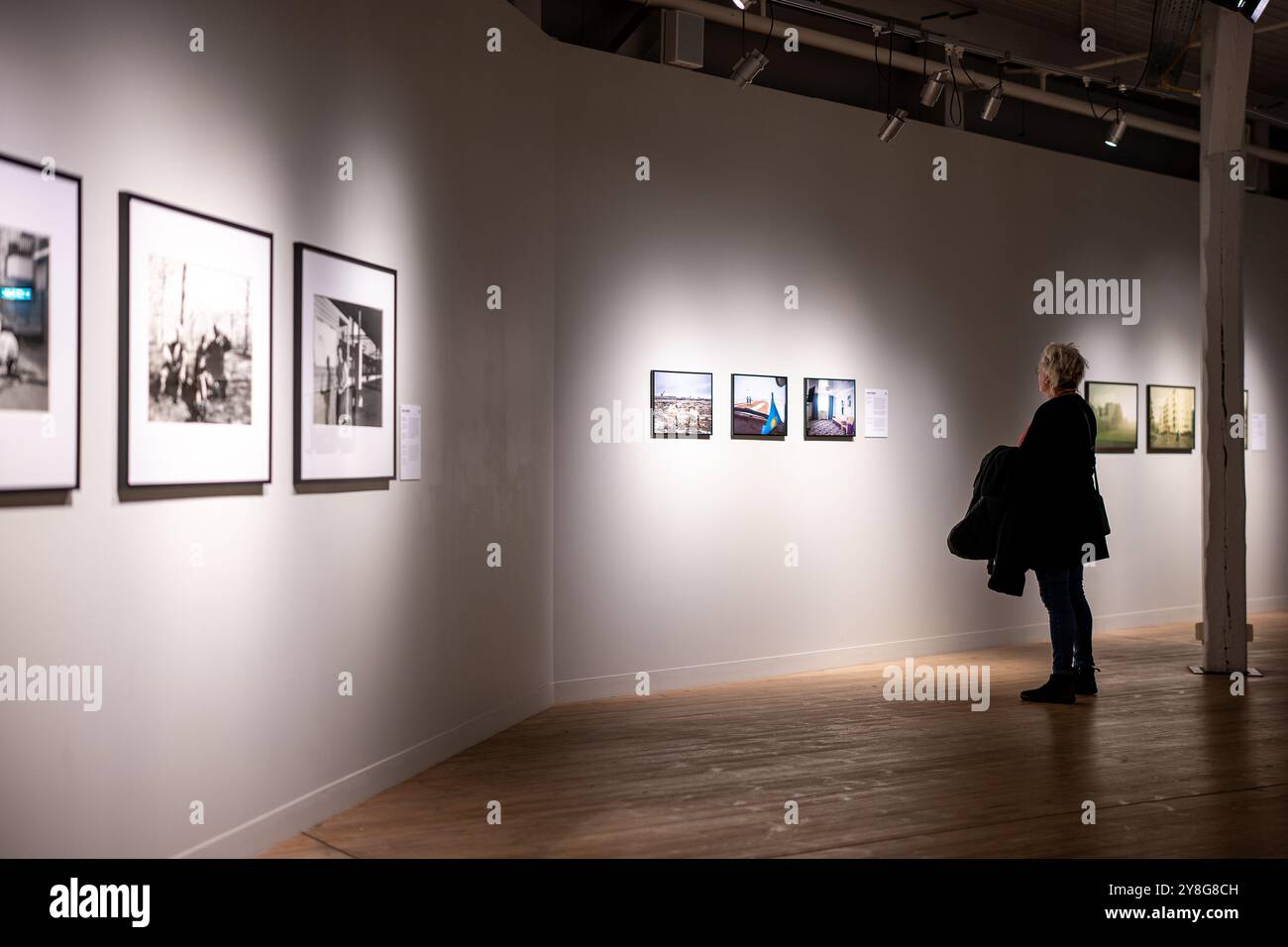 Le Dokfotosalong 2024 du Musée Arbetets (Musée du travail) a ouvert ses portes à la Kulturnatten (nuit de la culture) 2024 à Norrköping le 28 septembre. Banque D'Images