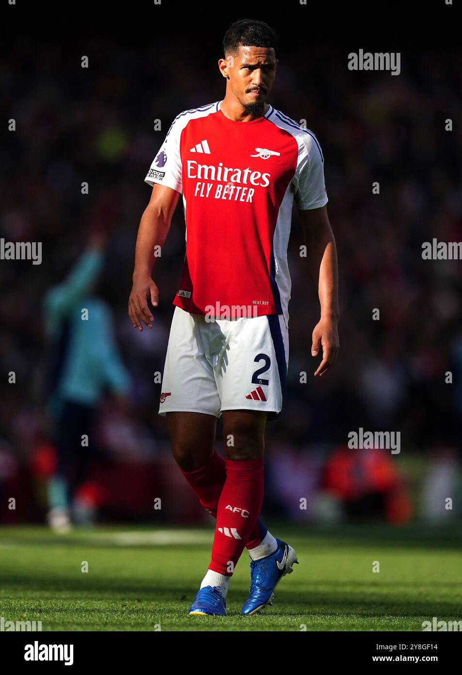 William Saliba d'Arsenal lors du match de premier League à l'Emirates Stadium de Londres. Date de la photo : samedi 5 octobre 2024. Banque D'Images