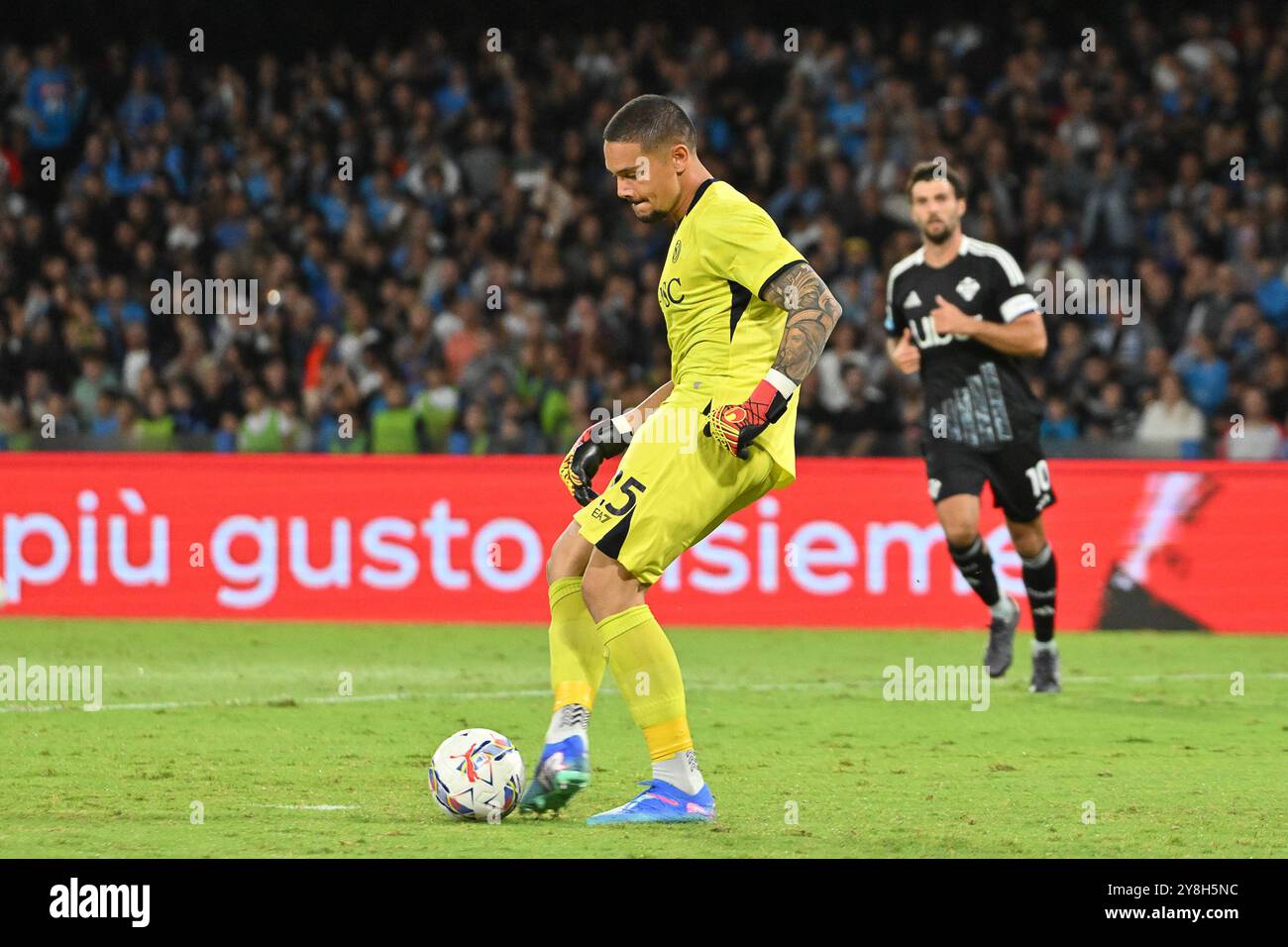 4 octobre 2024, Stadio Diego Armando Maradona, Naples, Italie ; Football de série A ; Napoli contre Côme; Elia Caprile de SSC Napoli Banque D'Images