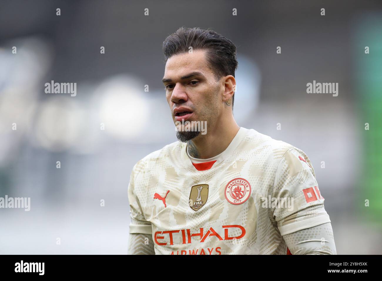 Manchester, Royaume-Uni. 05 octobre 2024. Le gardien de Manchester City Ederson (31) lors du match Manchester City contre Fulham English premier League à l'Etihad Stadium, Manchester, Royaume-Uni le 5 octobre 2024 Credit : Every second Media/Alamy Live News Banque D'Images