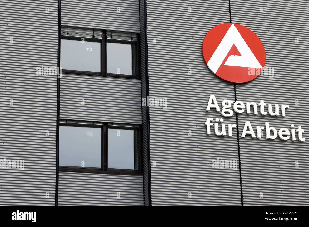 Gebaeude Gebäude mit logo und Schriftzug der Agentur fuer für Arbeit Agentur fuer für Arbeit AM 06.10.2024 in Siegen/Deutschland. *** Bâtiment bâtiment avec logo et lettrage de l'Agentur für Arbeit Agentur für Arbeit le 06 10 2024 à Siegen Allemagne Banque D'Images