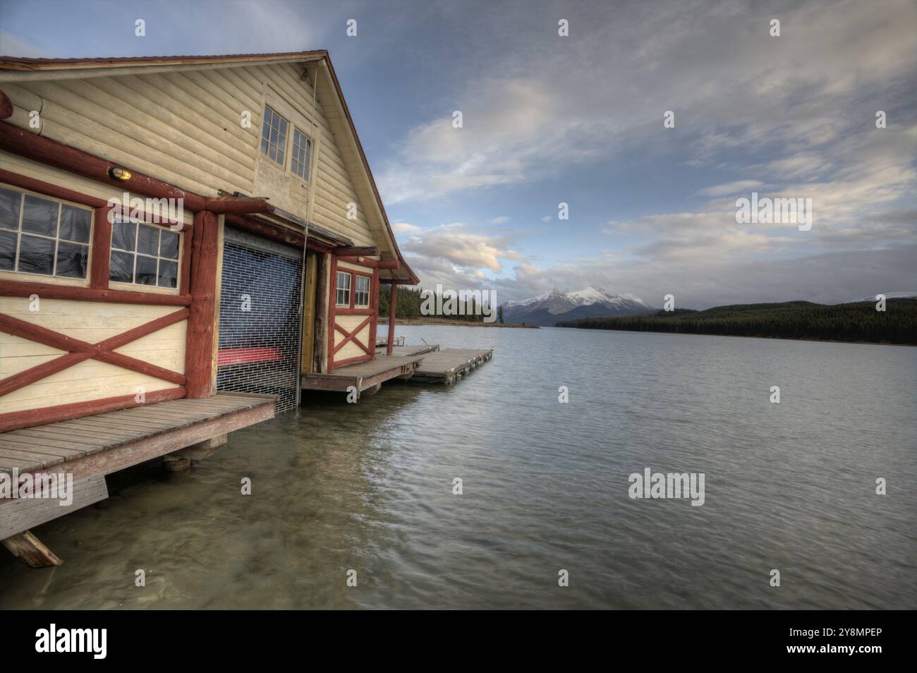 Lac Maligne Jasper Alberta vue panoramique de la beauté Banque D'Images Lac Maligne Jasper Alberta vue panoramique de la beauté Banque D'Images