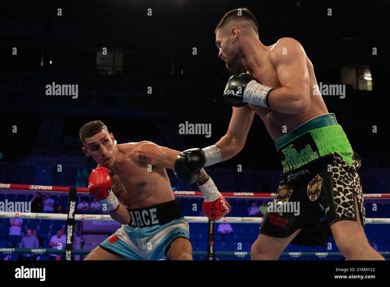 Liverpool, Royaume-Uni. 05 octobre 2024. Nick Ball vs Ronny Rios - samedi 5 octobre 2024 - M&S Bank Arena Liverpool - WBA Featherweight Championship of the World Credit : Samuel Wardle/Alamy Live News Banque D'Images