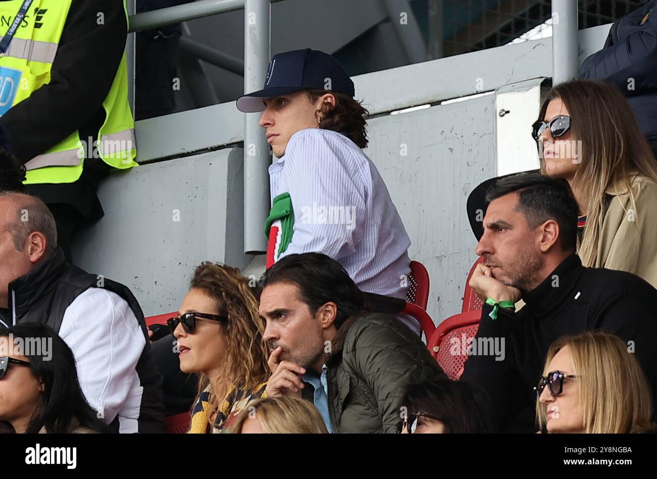 Bologne, Italie. 06 octobre 2024. Riccardo Calafiori, ancien joueur de Bologne, regardant le match de football italien Enilive Serie A entre Bologna fc et Parme Calcio au stade Dall'Ara, Bologne, Italie du Nord, dimanche 06 octobre, 2024. sport - Soccer - (photo Michele Nucci crédit : LaPresse/Alamy Live News Banque D'Images