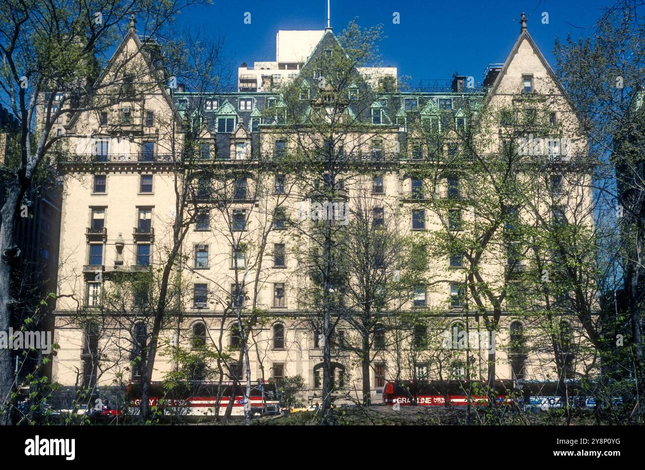Photographie d'archives de 1994 du Dakota Building à New York. Banque D'Images