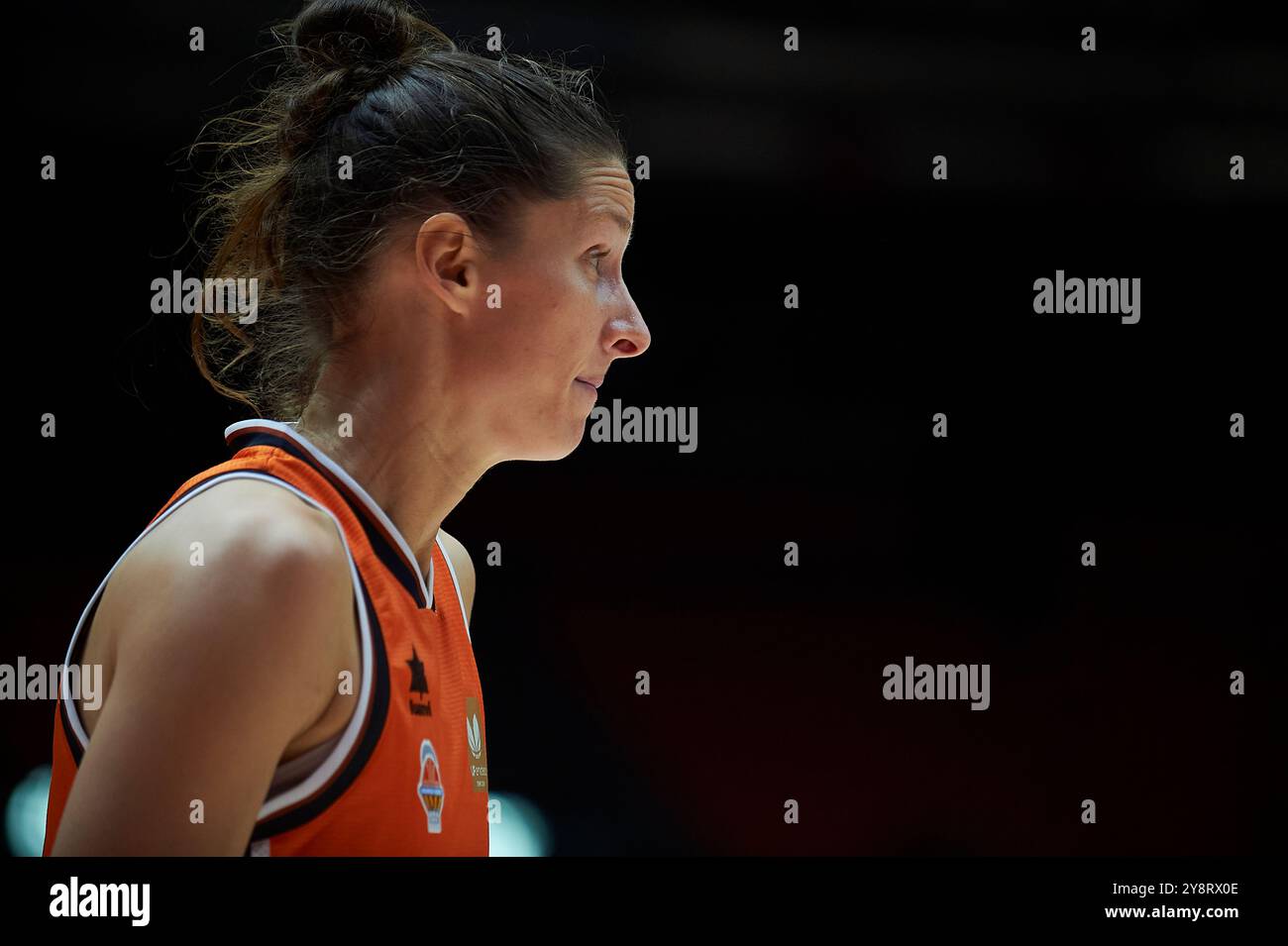 Valencia, Espagne. 06 octobre 2024. Kristine Vitola de Valencia basket vue en action lors de la Liga Femenina Endesa saison régulière Round 1 entre Valencia basket et Club Joventut Badalona au Pabellon Fuente de San Luis. Score final ; Valencia basket 81 : 68 Club Joventut Badalona crédit : SOPA images Limited/Alamy Live News Banque D'Images