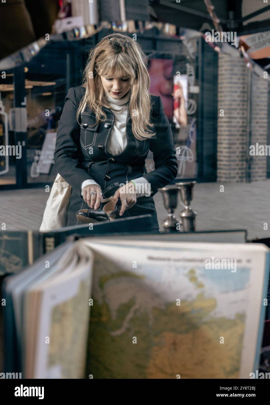 Vente de coffre de voiture vintage à Londres Banque D'Images