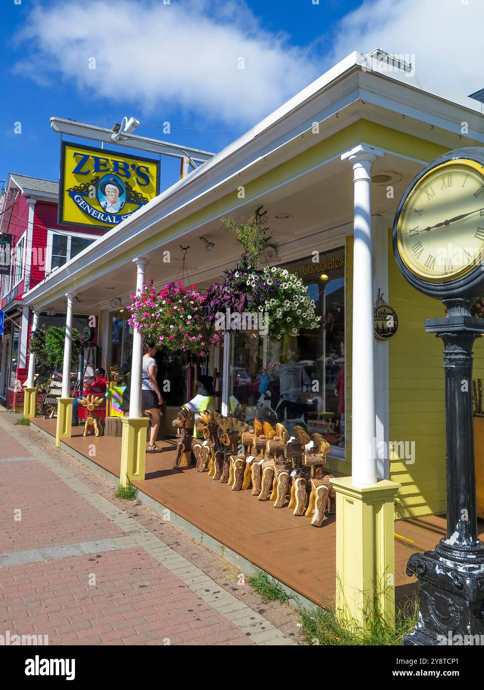 États-Unis, New Hampshire, North Conway, main Street , commerces, shopping, restaurants, divertissement, parc, chemin de fer, Banque D'Images