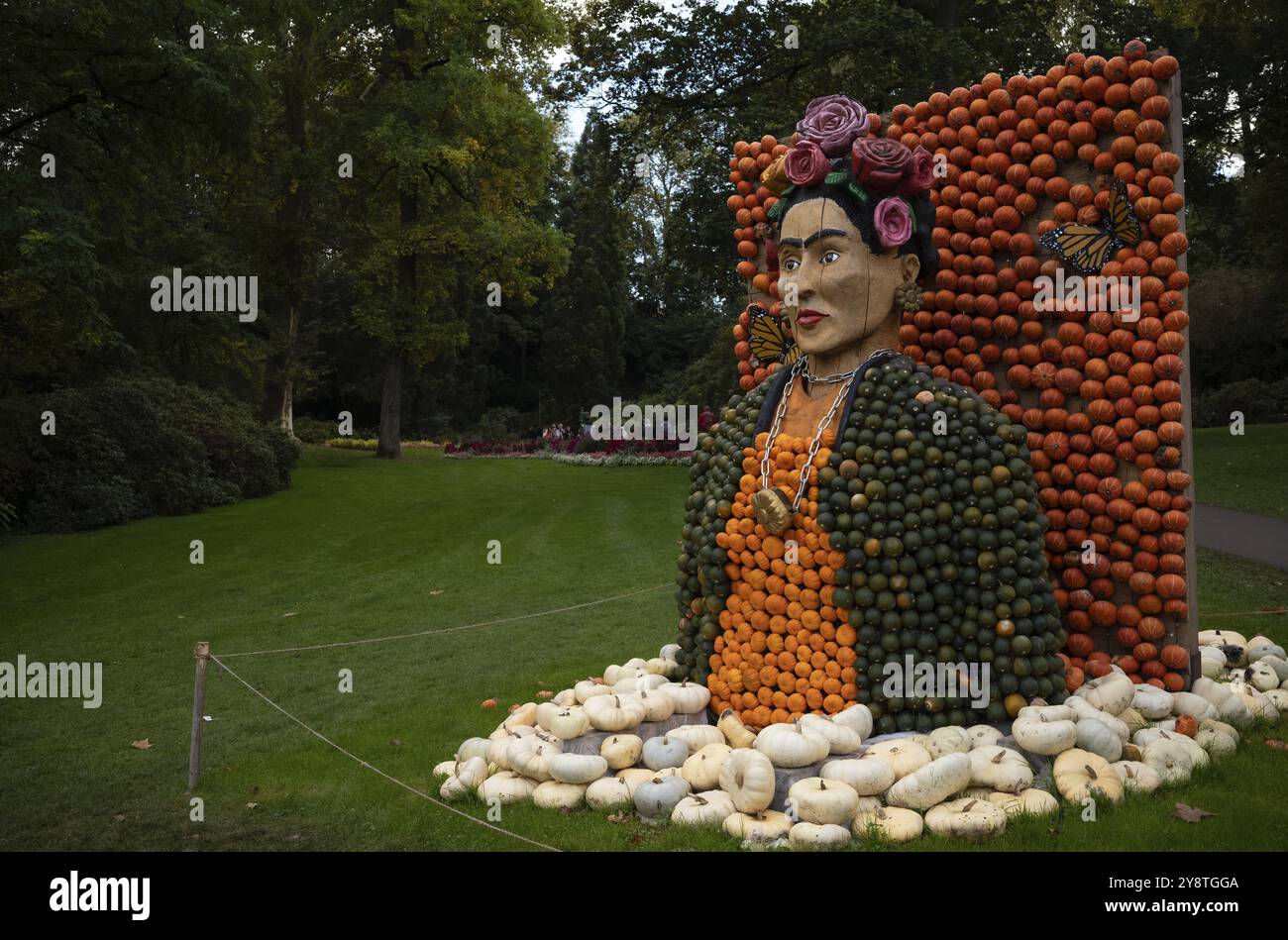 Figure du peintre mexicain Frida Kahlo, exposition de citrouilles, citrouilles, Bluehendes Barock, Ludwigsburg, Bade-Wuertemberg, Allemagne, Europe Banque D'Images