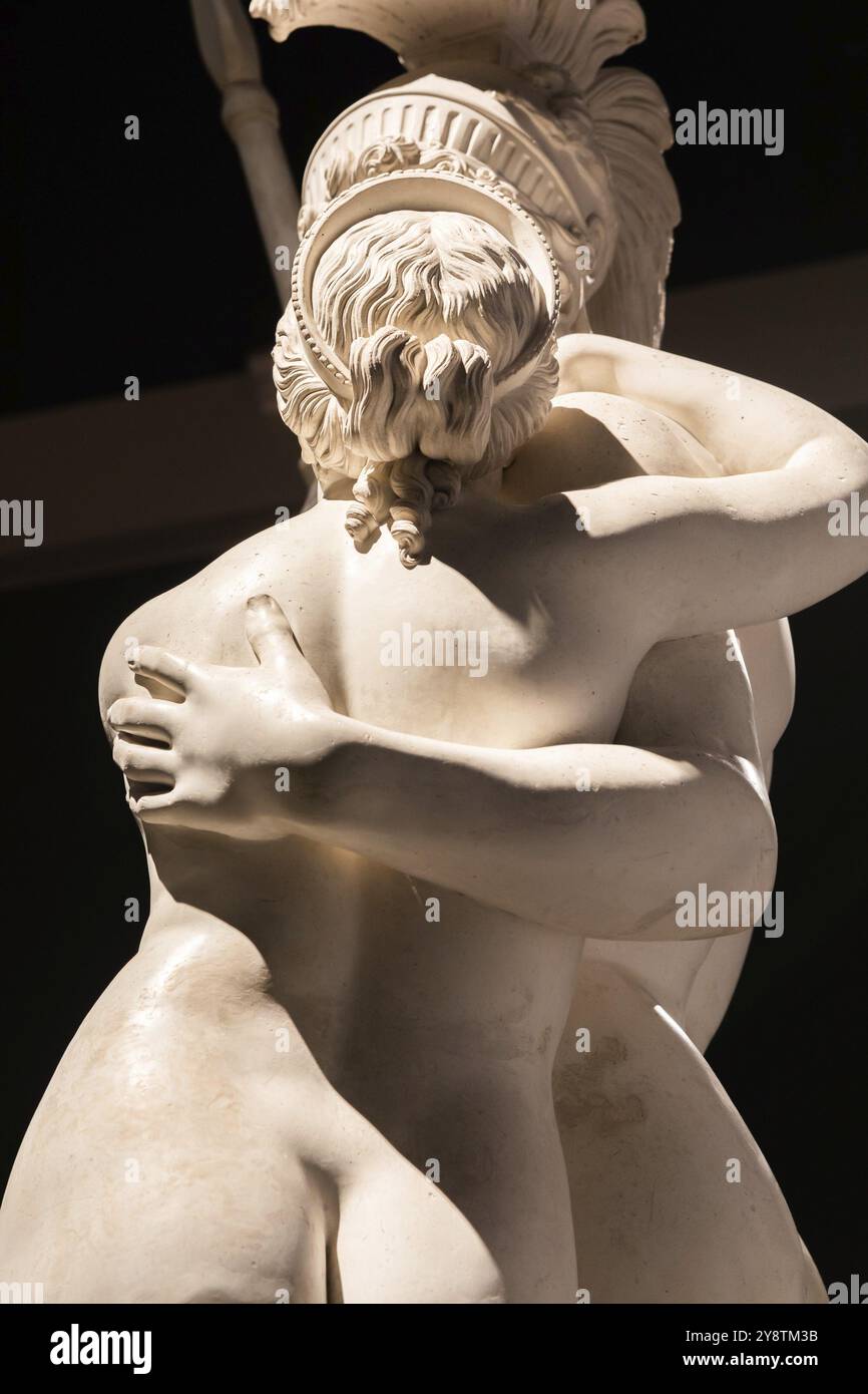 Bassano del Grappa, Italie, décembre 2022 : Vénus et mars par Antonio Canova, 1816. Concept d'amour, couple, éros, paix dans la statue classique, Europe Banque D'Images