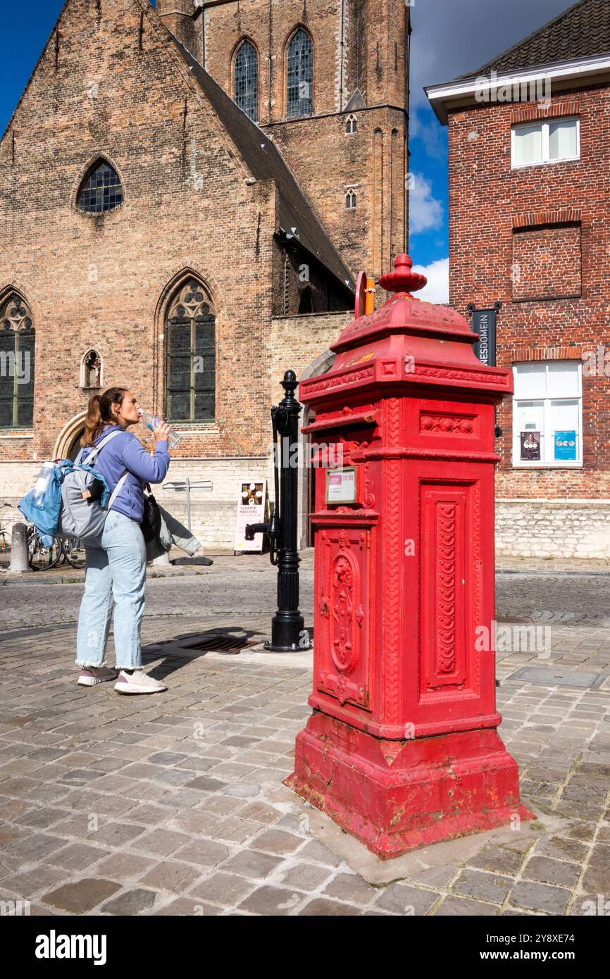 Belgique, Flandre, Bruges, Jeruzalemstraat, boîte postale Banque D'Images