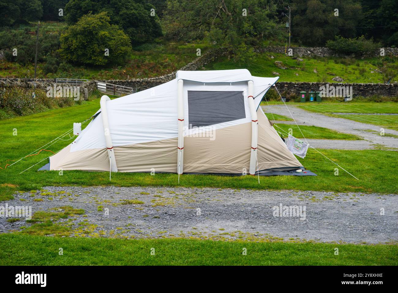 Tente pneumatique au North Wales Campsite, Royaume-Uni. Banque D'Images