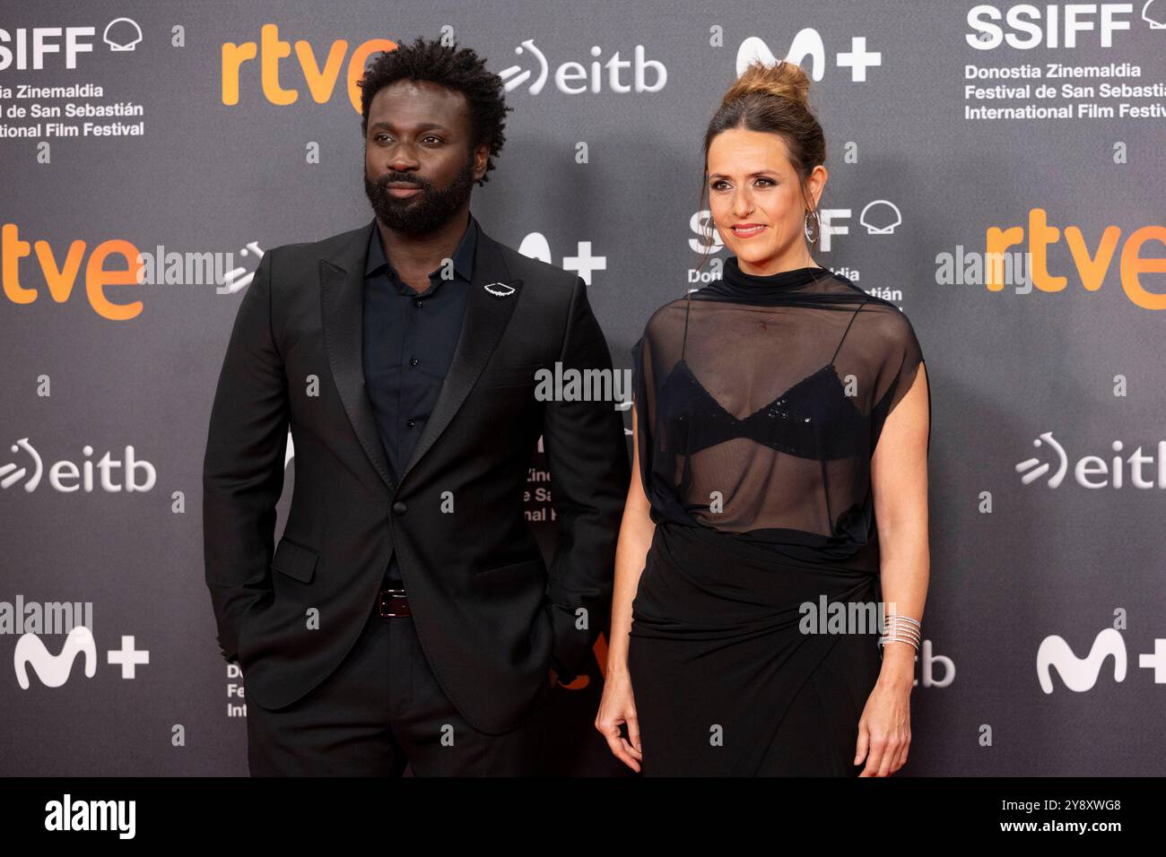 Itziar Ituño et Malcom Treviño assistent à la cérémonie de clôture du 72e Festival international du film de Saint-Sébastien au Palais Kursaal. Banque D'Images