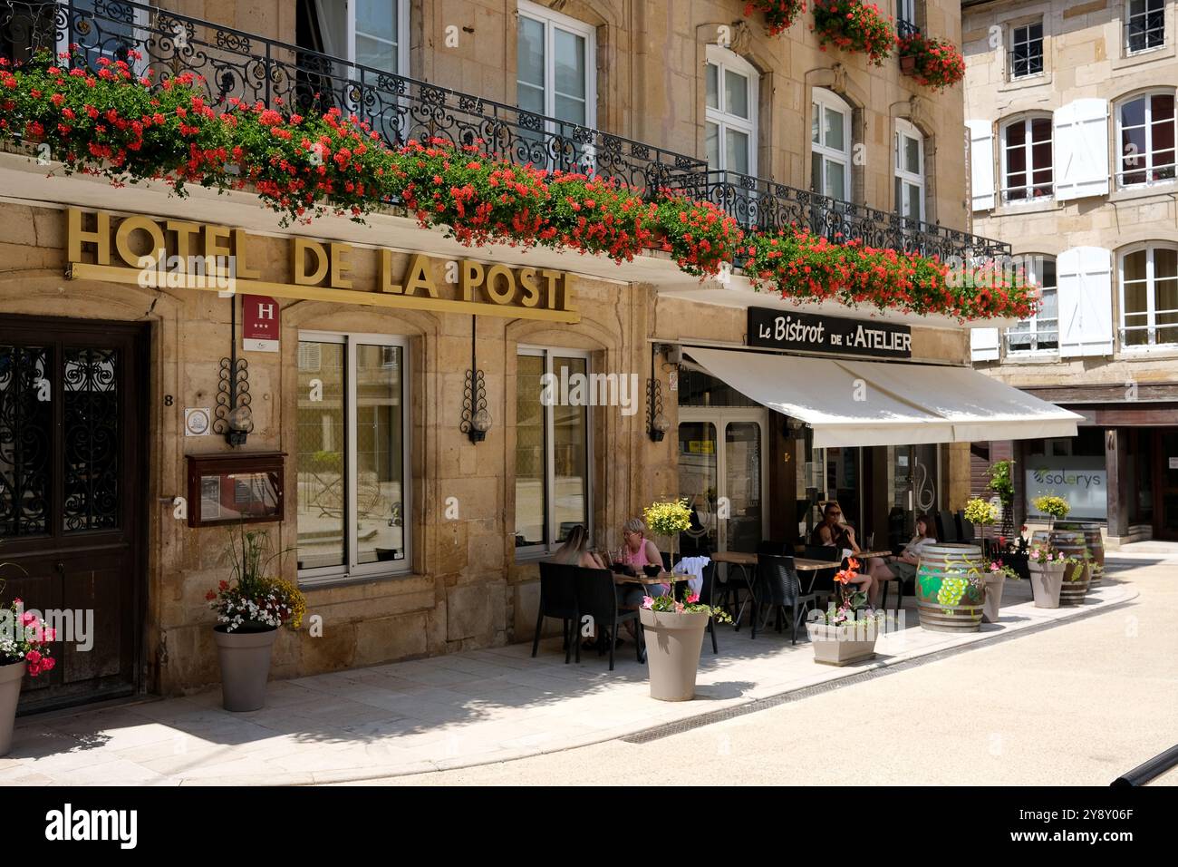 Langres, France. Hôtel de la poste et restaurant Bistro à Langres, France. Banque D'Images