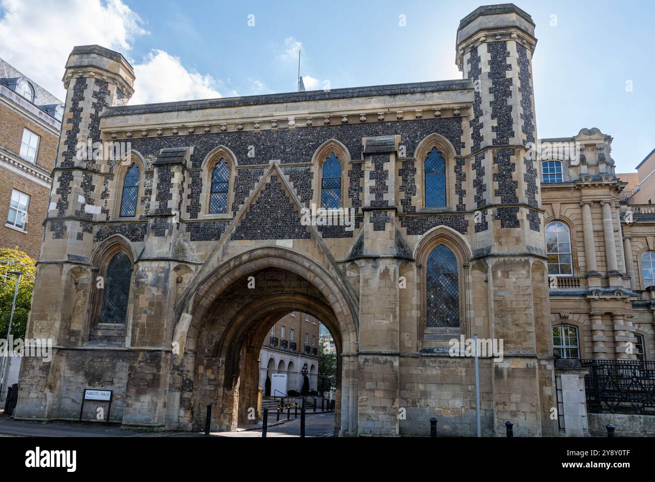 The Abbey Gateway, entrée historique de Reading Abbey à Reading, Berkshire, Angleterre, Royaume-Uni, un bâtiment classé grade I. Banque D'Images