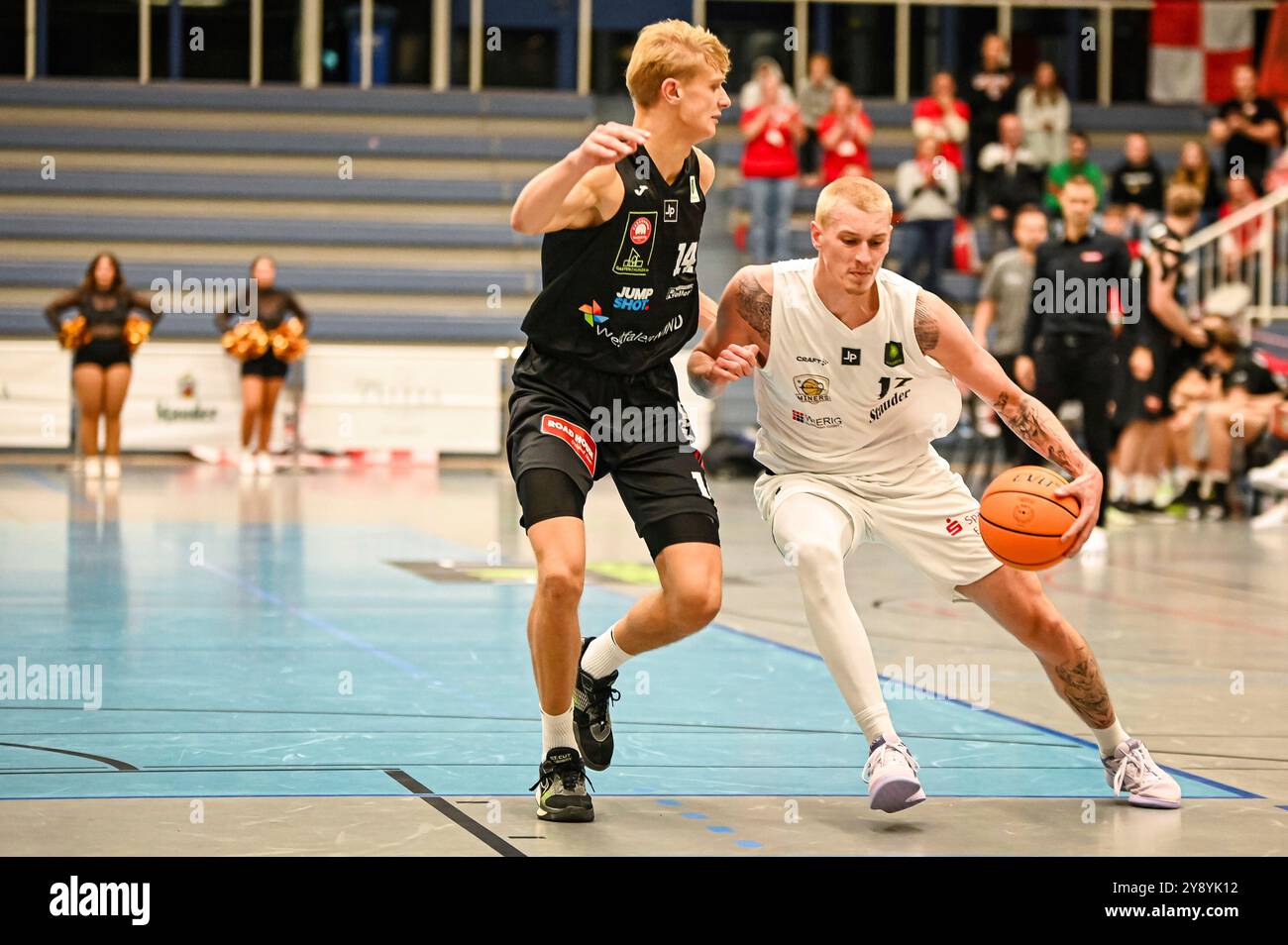 Essen, Deutschland. 05 octobre 2024. Niclas Sperber (ETB Miners) ProB BARMER 2. Basketball Bundesliga – ETB Miners – Gartenzaun 24 paniers Paderborn AM 05. Oktober 2024 in der Sporthalle am Hallo, Endstand 94:82 vor 823 Zuschauer Credit : dpa/Alamy Live News Banque D'Images