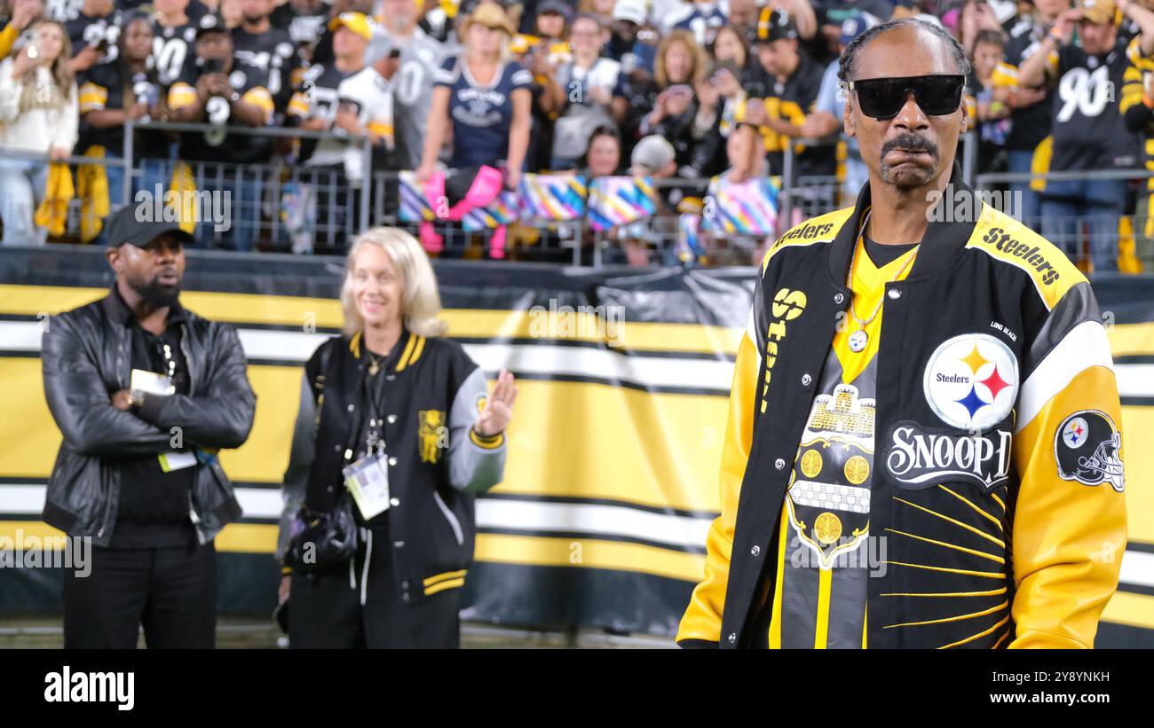 Pittsburgh, Pennsylvanie, États-Unis. 6 octobre 2024. Snoop Dogg lors du match Steelers vs Cowboys à Pittsburgh, PA. Jason Pohuski/CSM(image crédit : © Jason Pohuski/Cal Sport Media). Crédit : csm/Alamy Live News Banque D'Images