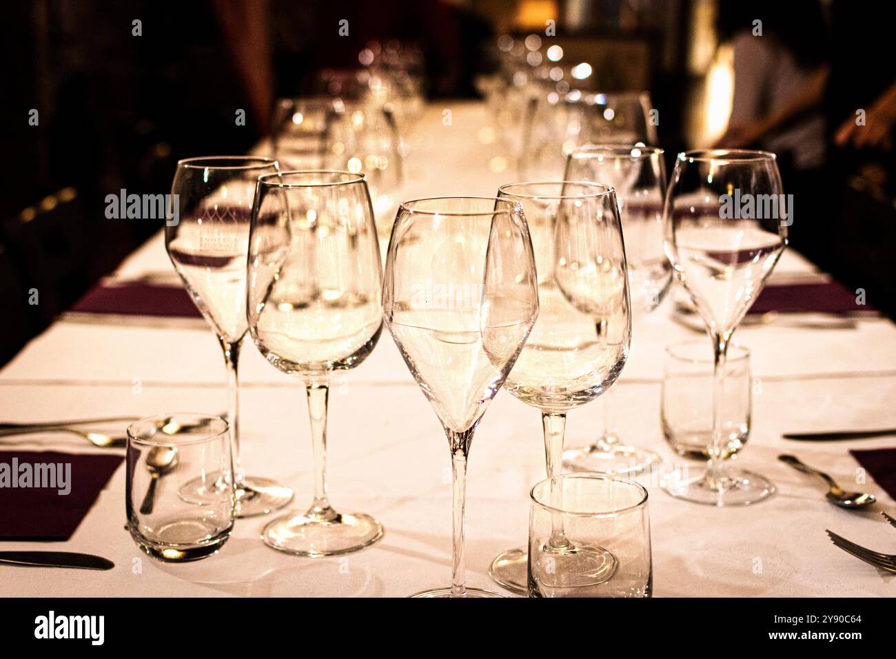 Table italienne dans la trattoria du piémont. Banque D'Images